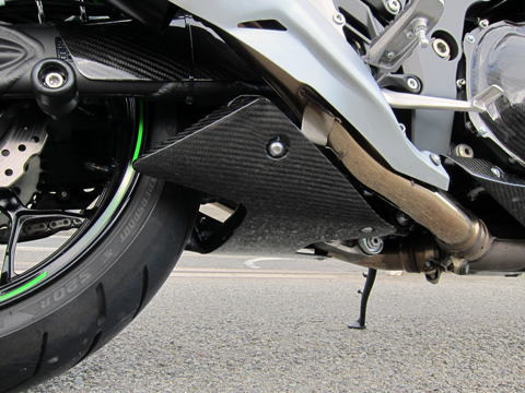 ZX-14R　リアアンダーカウル