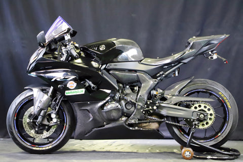 YZF-R7 リアフェンダーSPL – A-TECH Online Shop