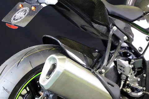 Ninja ZX-10R リアフェンダーSPL – A-TECH Online Shop