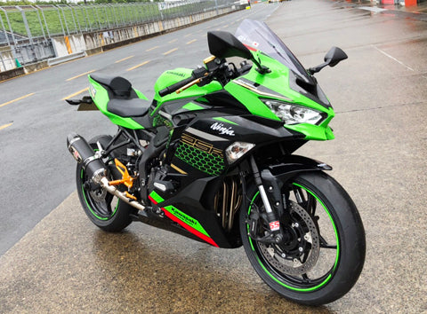 Ninja ZX-25R　フロントダクトカバー