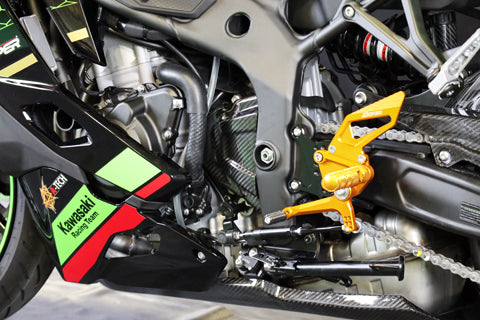 Ninja ZX-25R フロントスプロケットカバー – A-TECH Online Shop Ninja ZX-25R フロントスプロケットカバー – A-TECH Online Shop