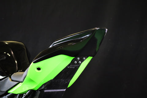 Ninja ZX-25R【レース用】タンデムシートカバーSPL – A-TECH Ninja ZX-25R【レース用】タンデムシートカバーSPL – A-TECH